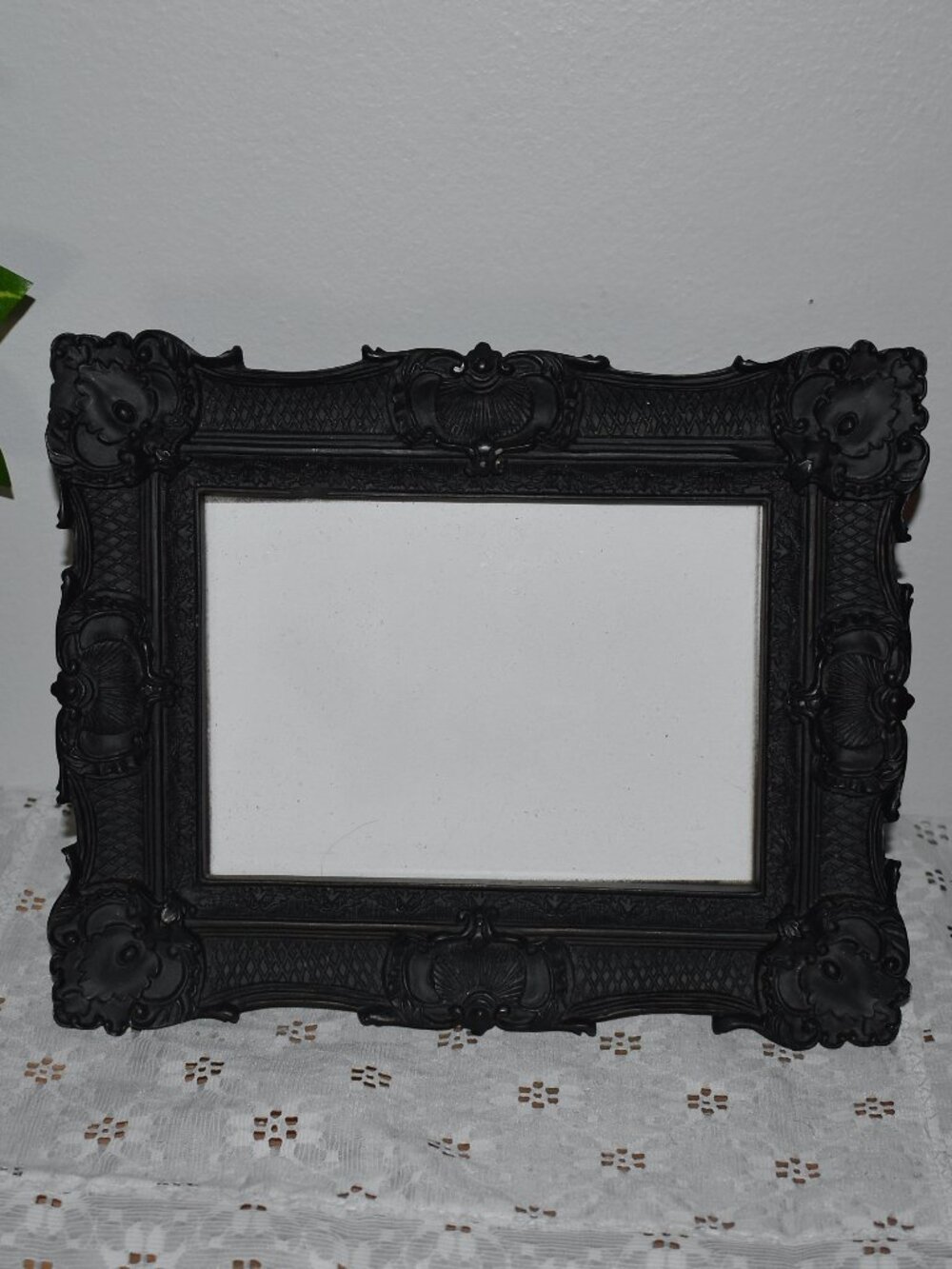 Black Ornate Gothic Glam Resin Picture Frame Halloween Decor